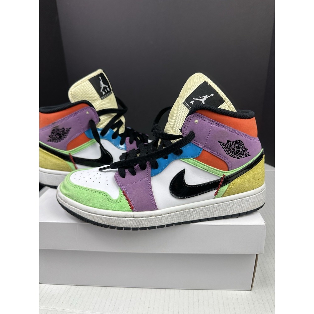 2020 Womens Nike Air Jordan Retro 1 "Lightbulb MID SE Shoes! Size 10 Extra Laces - Picture 11 of 16